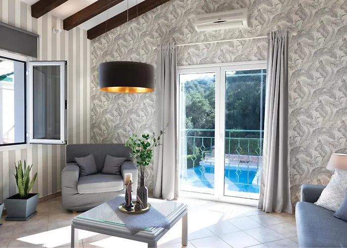 Vigla Villa *